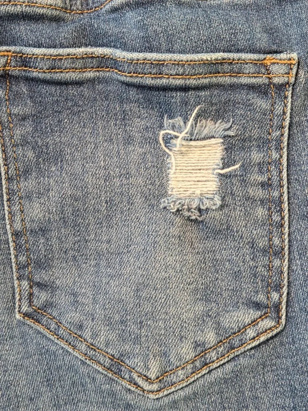 RISEN Distressed Raw Hem Crop Flare Jeans Women's Size 7 / Waist 28 Stretch - Picture 5 of 9